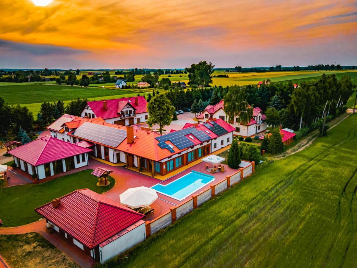 Вилла Osrodek Agroturystyczny Zacisze Giewartow Экстерьер фото