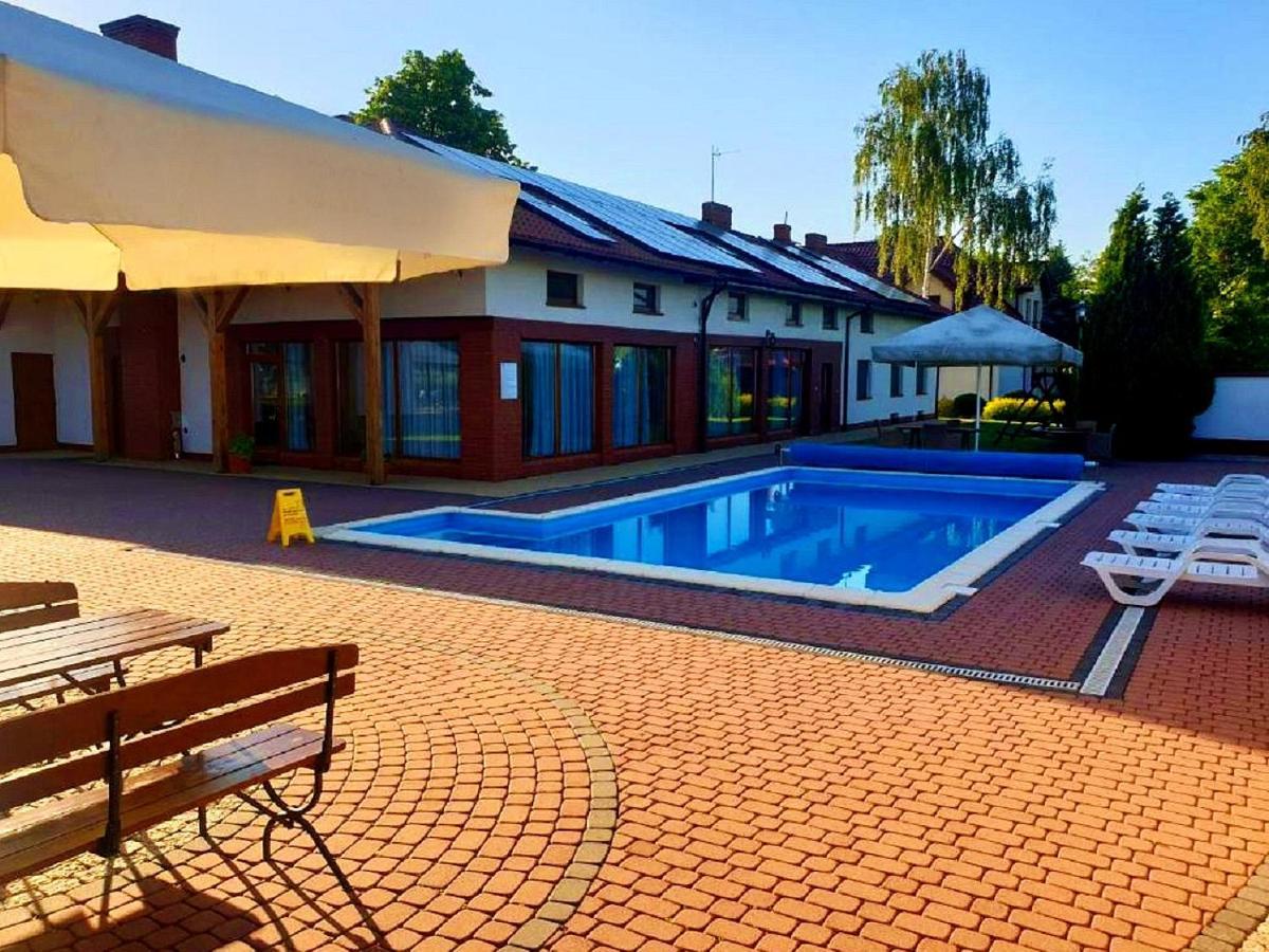 Вилла Osrodek Agroturystyczny Zacisze Giewartow Экстерьер фото